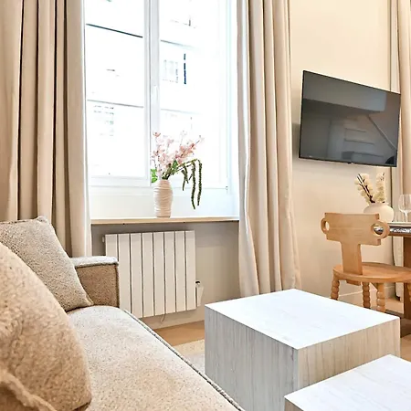 Superb Center Of Le Marais